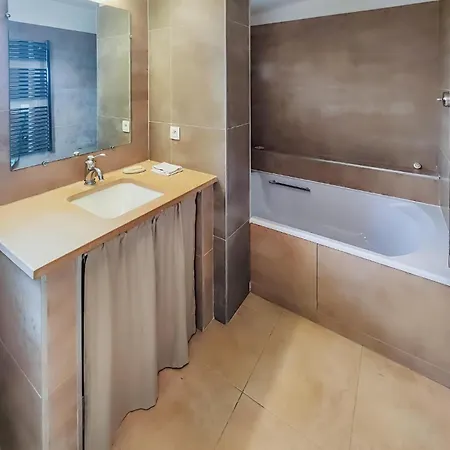 1 Bedroom Awesome Home In Saint-Laurent-De-La-Ca Saint-Laurent-de-la-Cabrerisse
